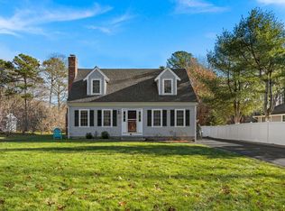 319 Hooppole Rd, Mashpee, MA 02649