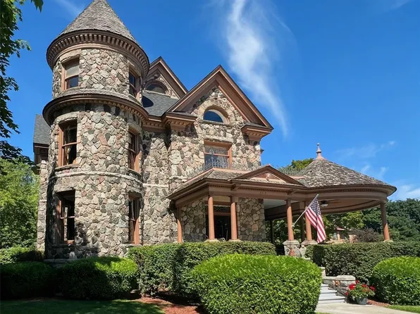 303 S State Ave, Alpena, MI 49707