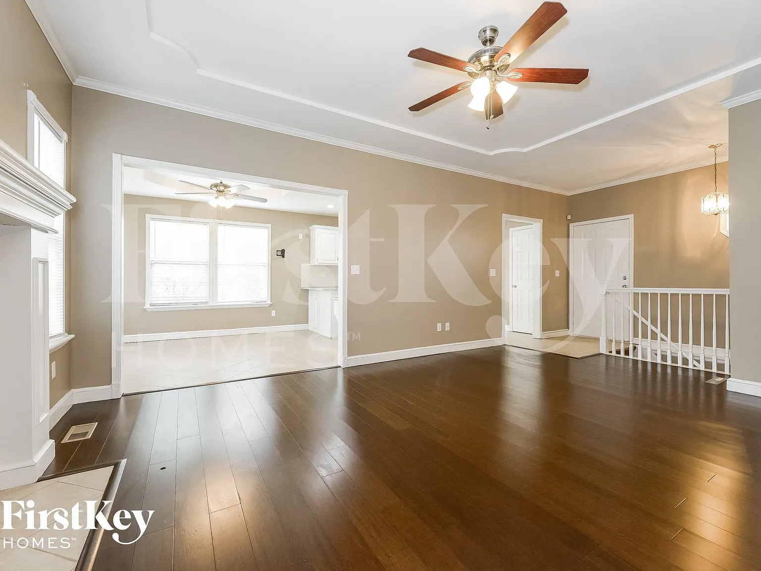 3 bed, 2.5 bath, 1328 sqft, $2,295 — Photo 4