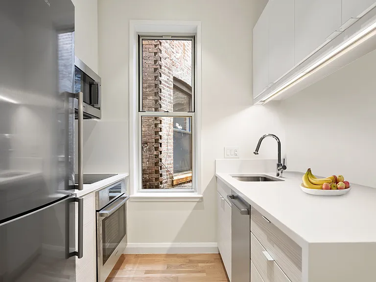 509 Amsterdam Ave #3N — Photo 3