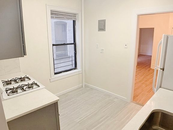 2nd image of 30-38 30th St #2