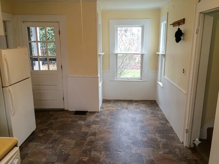 90 N Prospect St #2 — Photo 5