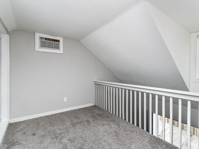 Bay Valley Harbor Apartments — Photo 42