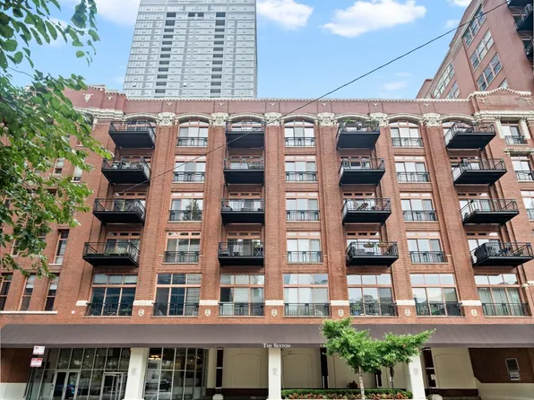 360 W Illinois St APT 4E, Chicago, IL 60654