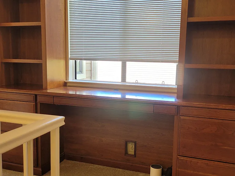 284 Crown Cir — Photo 34