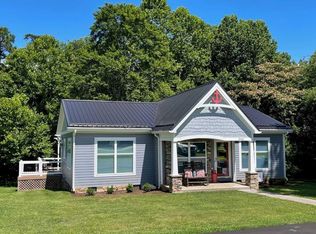 300 Belle Isle Dr, Union Hall, VA