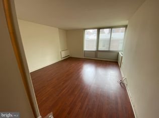 604 S Washington Sq APT 118, Philadelphia, PA 19106