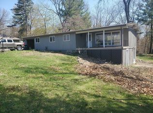 3000 Ridge Rd, White Lake, MI 48383