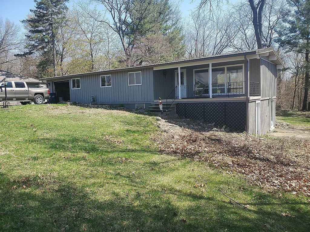 3000 Ridge Rd photo 1