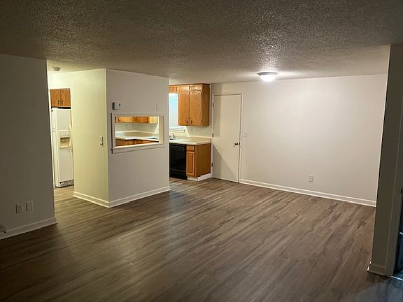 5th image of 7828 S Cushman Ave
