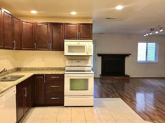 5th image of 618 Windsor Lake Pl #1