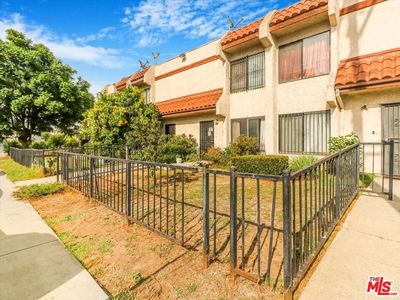 11414 S Budlong Ave APT 8, Los Angeles, CA, 90044