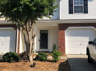 105 Goldfinch Ave, Greensboro, NC 27409