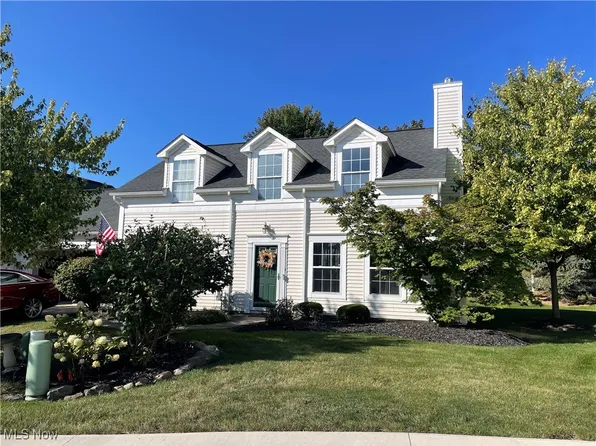 37006 Fairfield Ln, North Ridgeville, OH 44039