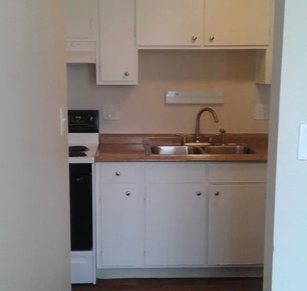 3425 S Marion St — Photo 11