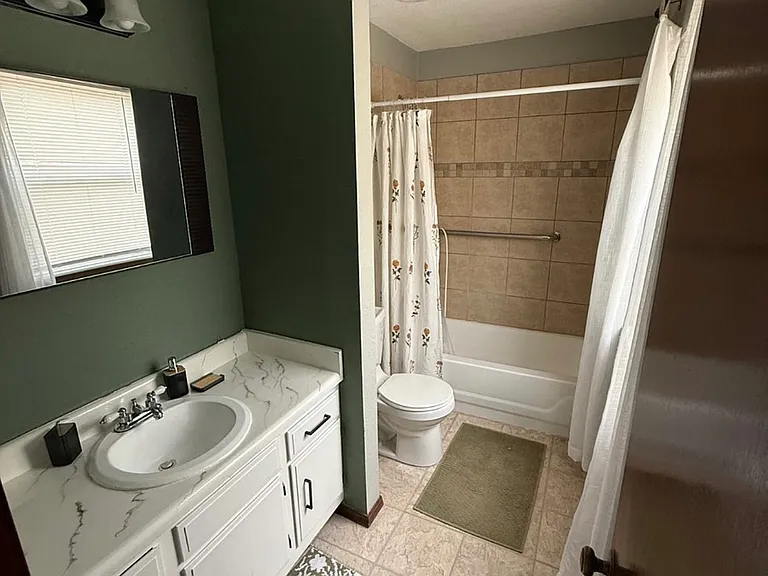 8081 NW 23rd St — Photo 21