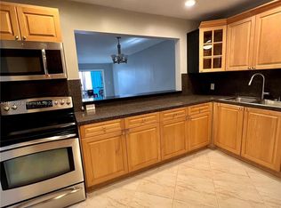 4131 Stirling Rd APT 103, Fort Lauderdale, FL 33314