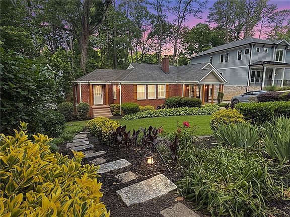 2nd image of 656 Timm Valley Rd NE