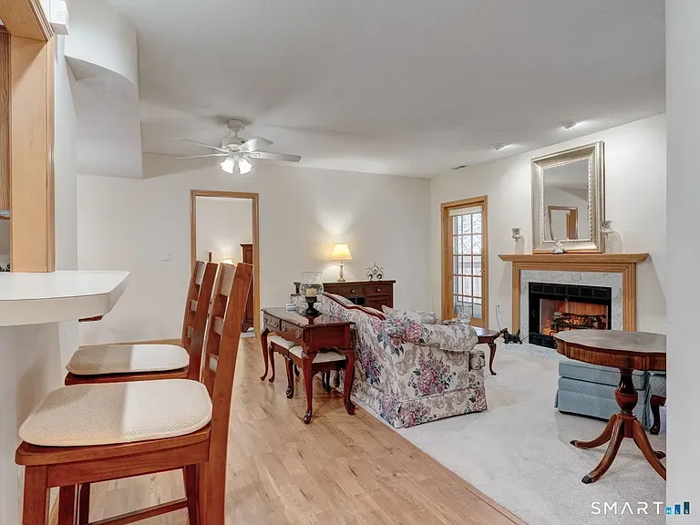 33 Langdon Ct #D104 — Photo 20