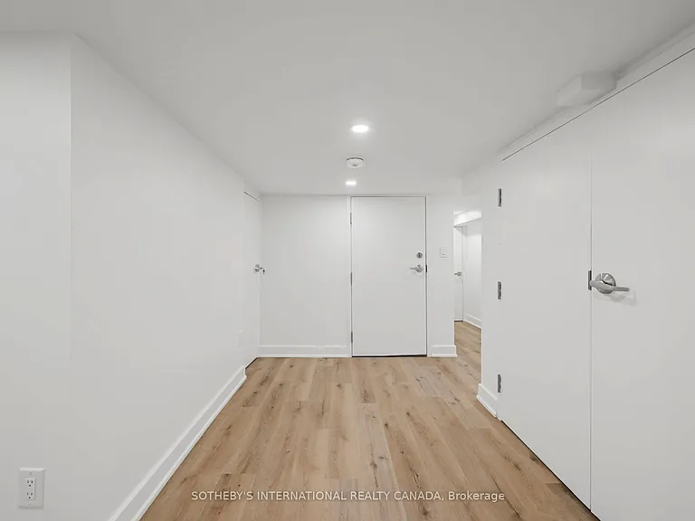 28 Strathgowan Ave #BSMNT — Photo 29