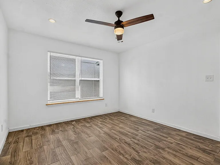 4530 Stanford Ct — Photo 13