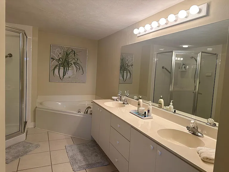 426 Bouchelle Dr #303 — Photo 38