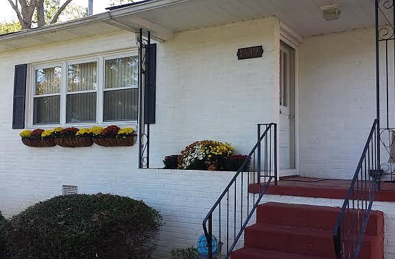 2nd image of 1419 Belleville Ave