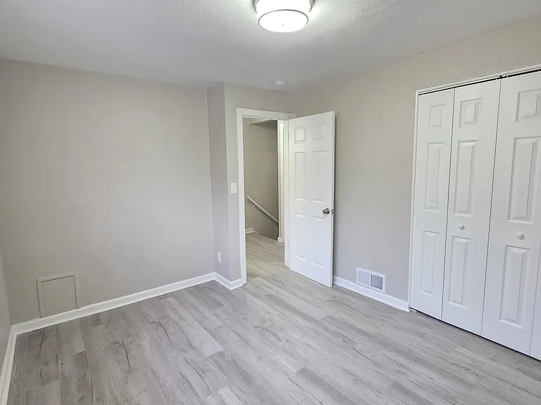 33507 Berville Ct — Photo 6