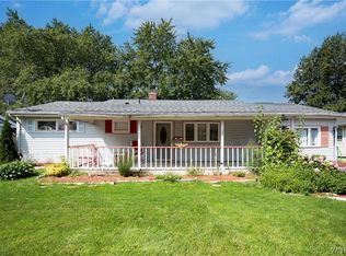 24 Glenhurst Rd, Tonawanda, NY 14150
