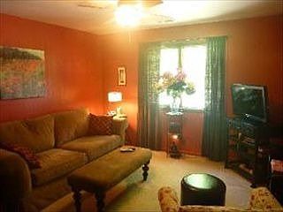 4th image of 9 Sauk Trl APT 4
