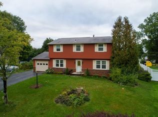 84 Red Lion Rd, Henrietta, NY 14467