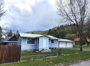 1384 Hall St, Addy, WA 99101