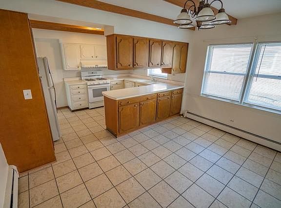5th image of 8417 W Berwyn Ave #1