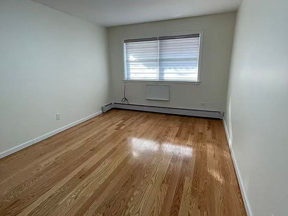 5th image of 4322 213th St Floor 3