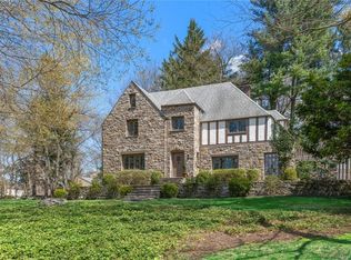8 Hawthorne Way, Hartsdale, NY 10530