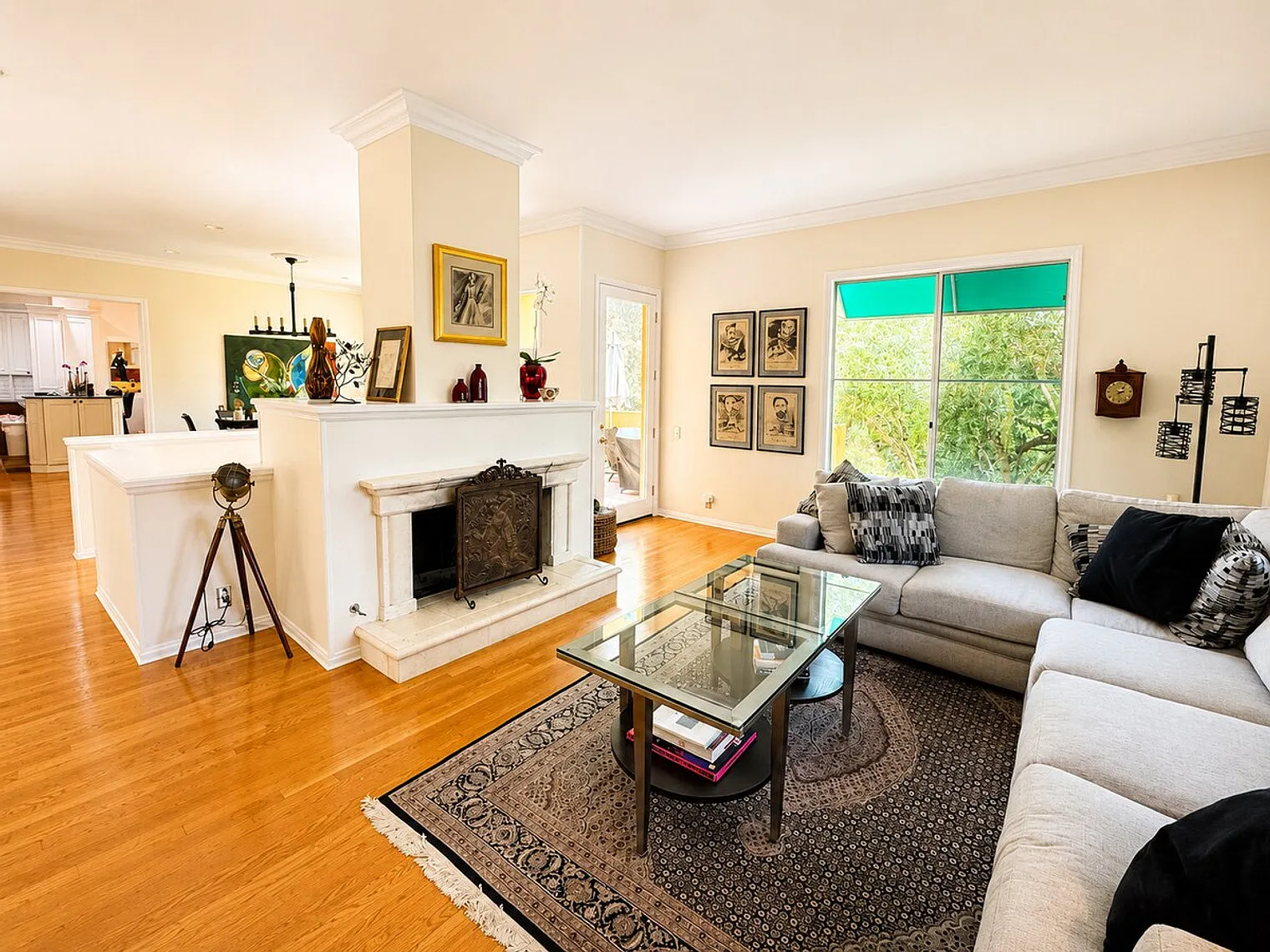 3 bed, 2.5 bath, $11,516 — Photo 2