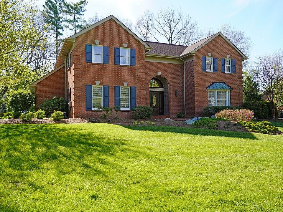 1st image of 10421 Grand Oaks Ln