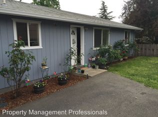 1099 SW G St, Grants Pass, OR 97526