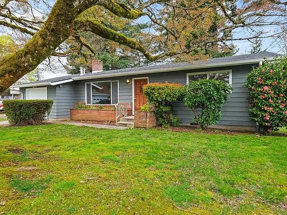 3rd image of 18411 SE Ivon Ct