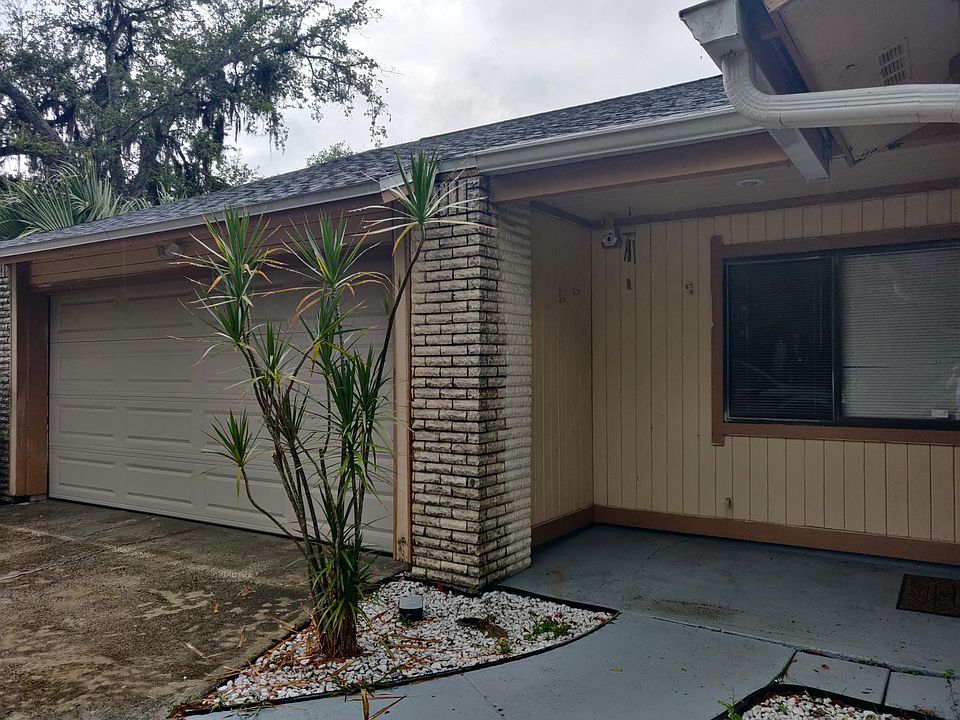 1st image of 943 Robinhood Ct