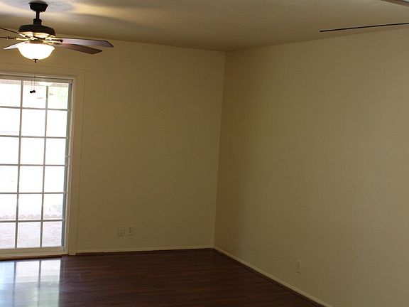 5th image of 1114 E Cheryl Dr