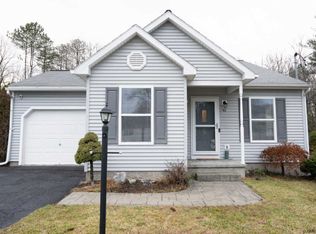 46 Rapple Dr, Albany, NY 12205