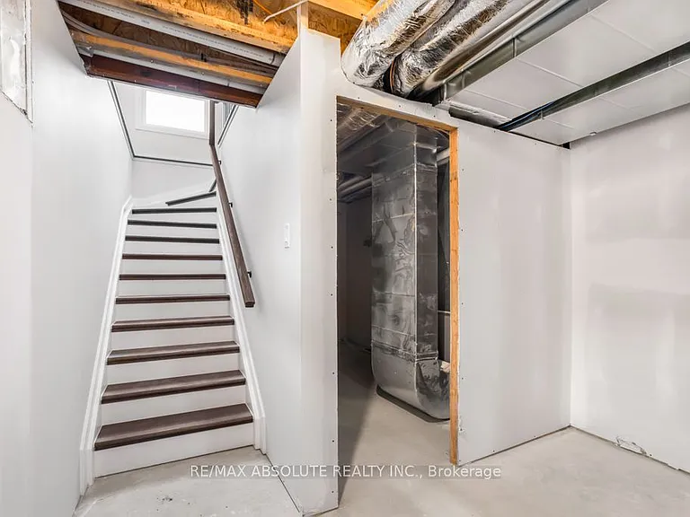399 Sterling Ave — Photo 19