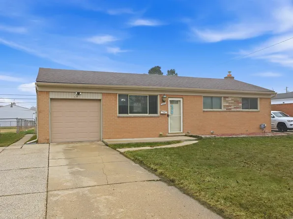 3047 Earl Dr, Warren, MI 48092