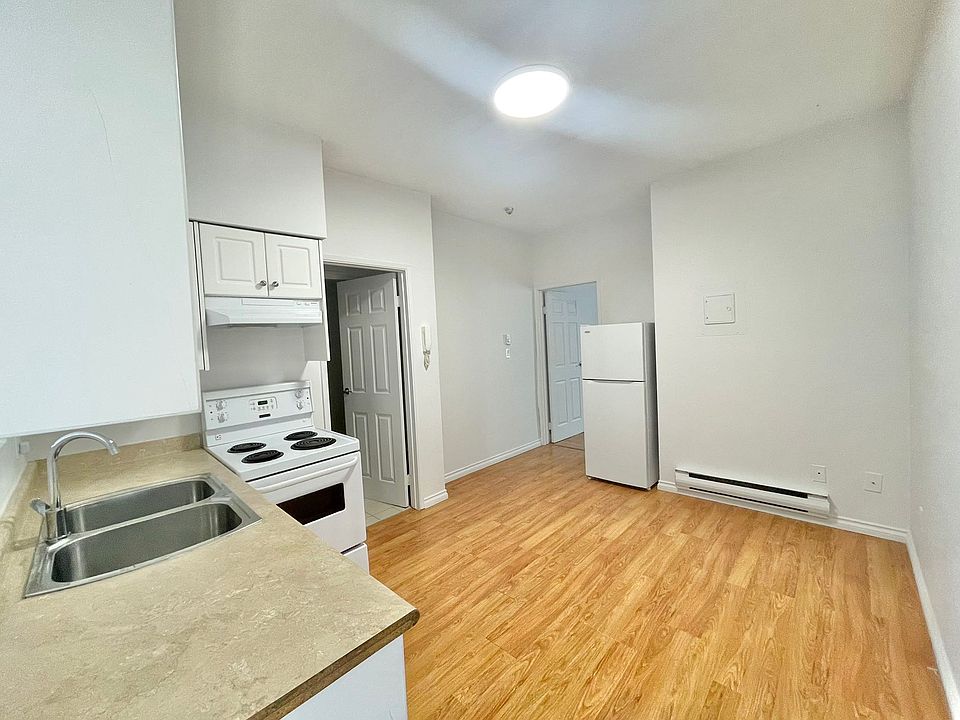 1st image of 3290 Main St