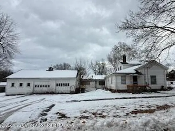 200 N Walnut St, Vernon, MI 48476