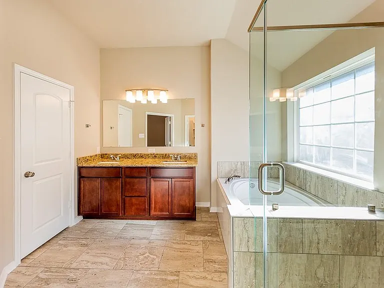 3317 Rolling View Ct — Photo 20
