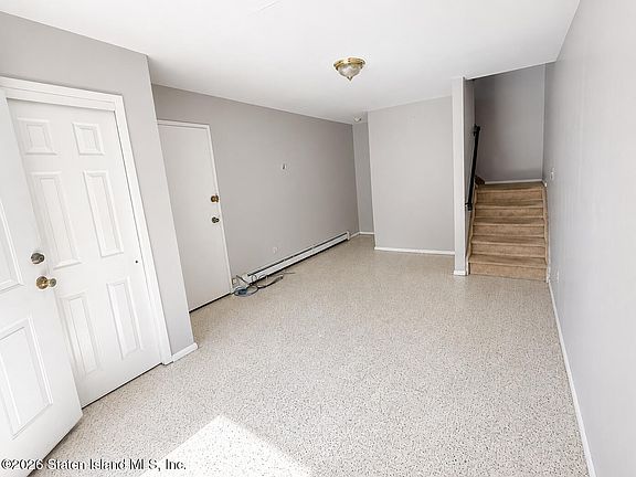 3rd image of 71 Seguine Pl