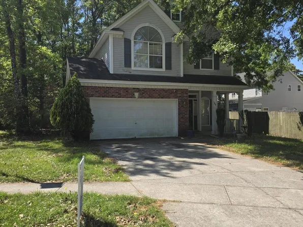 100 Fairbury Dr, Goose Creek, SC 29445
