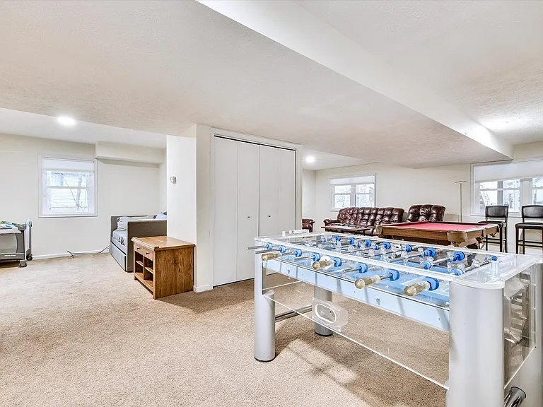 309 Stroud Ct — Photo 29